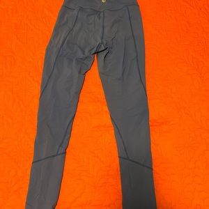 Born Primitive Blue leggings